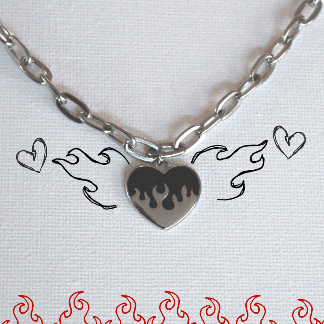 Chain link heart necklace deals